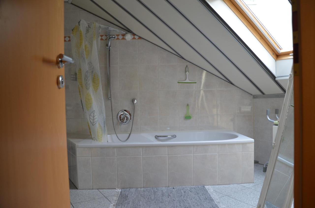 Ferienwohnung Rudolf-Lindner Neustadt an der Aisch Exterior photo